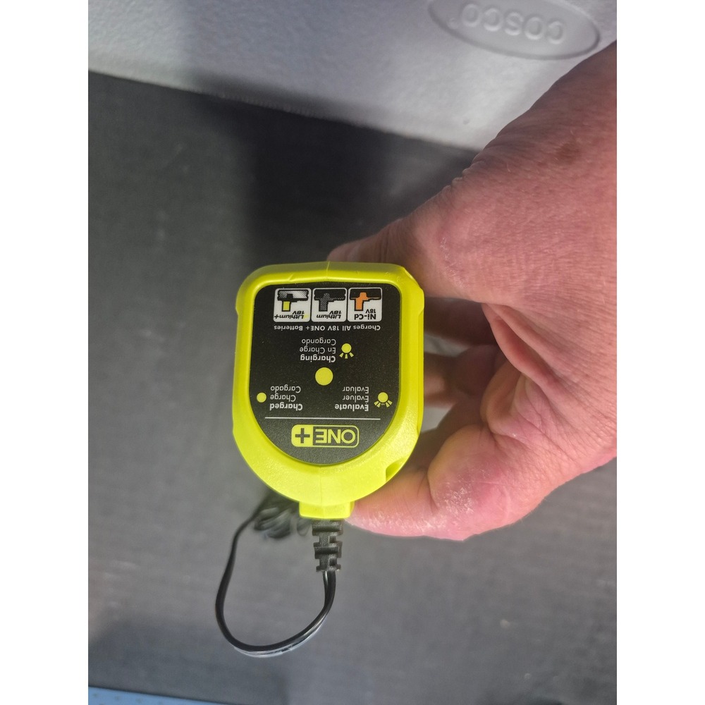 Ryobi ONE+ 18V Battery Charger P119 140106018 for Lithium and Ni-Cd Batteries